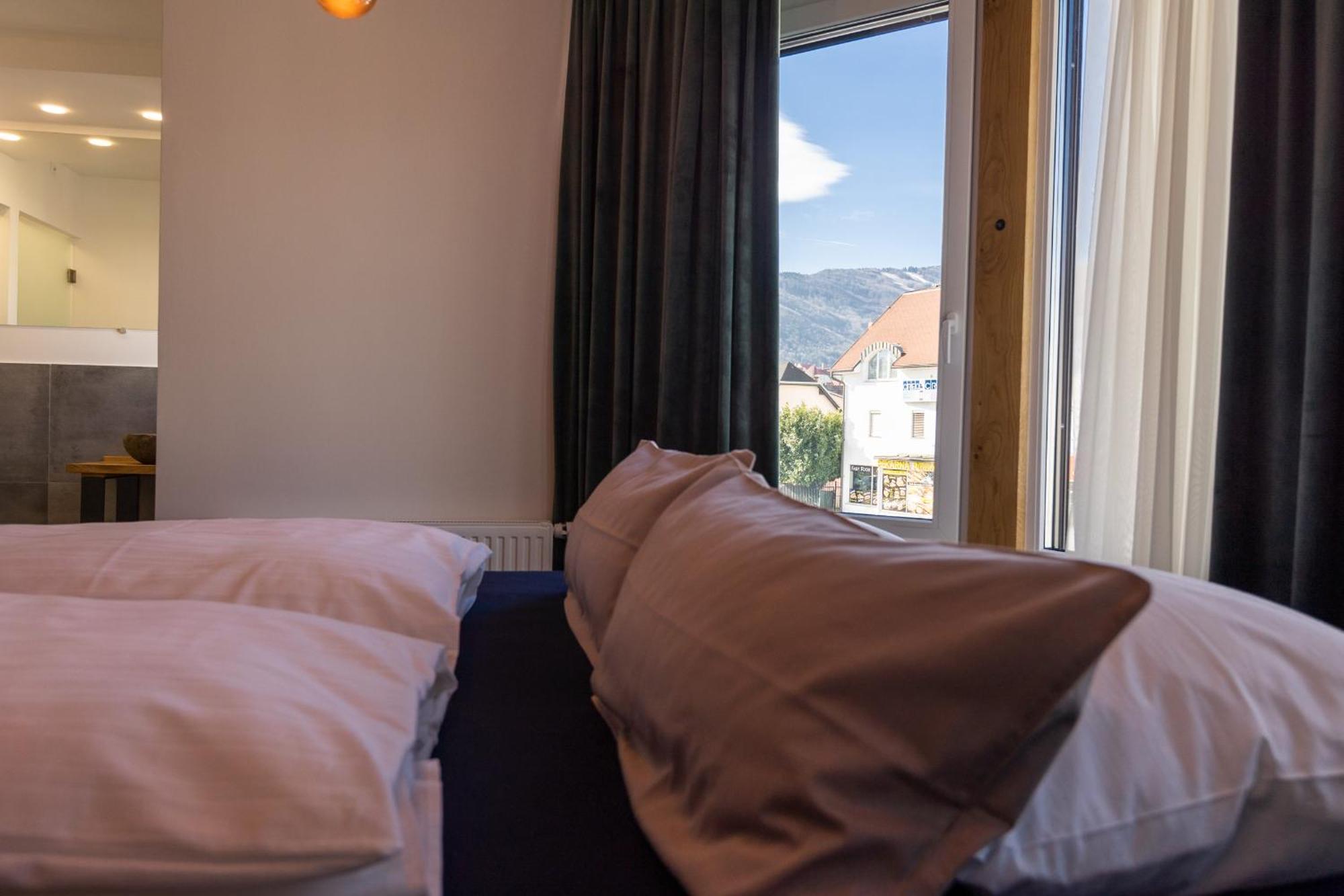 Kavenija Apartmaji - Free Parking Maribor Exteriör bild