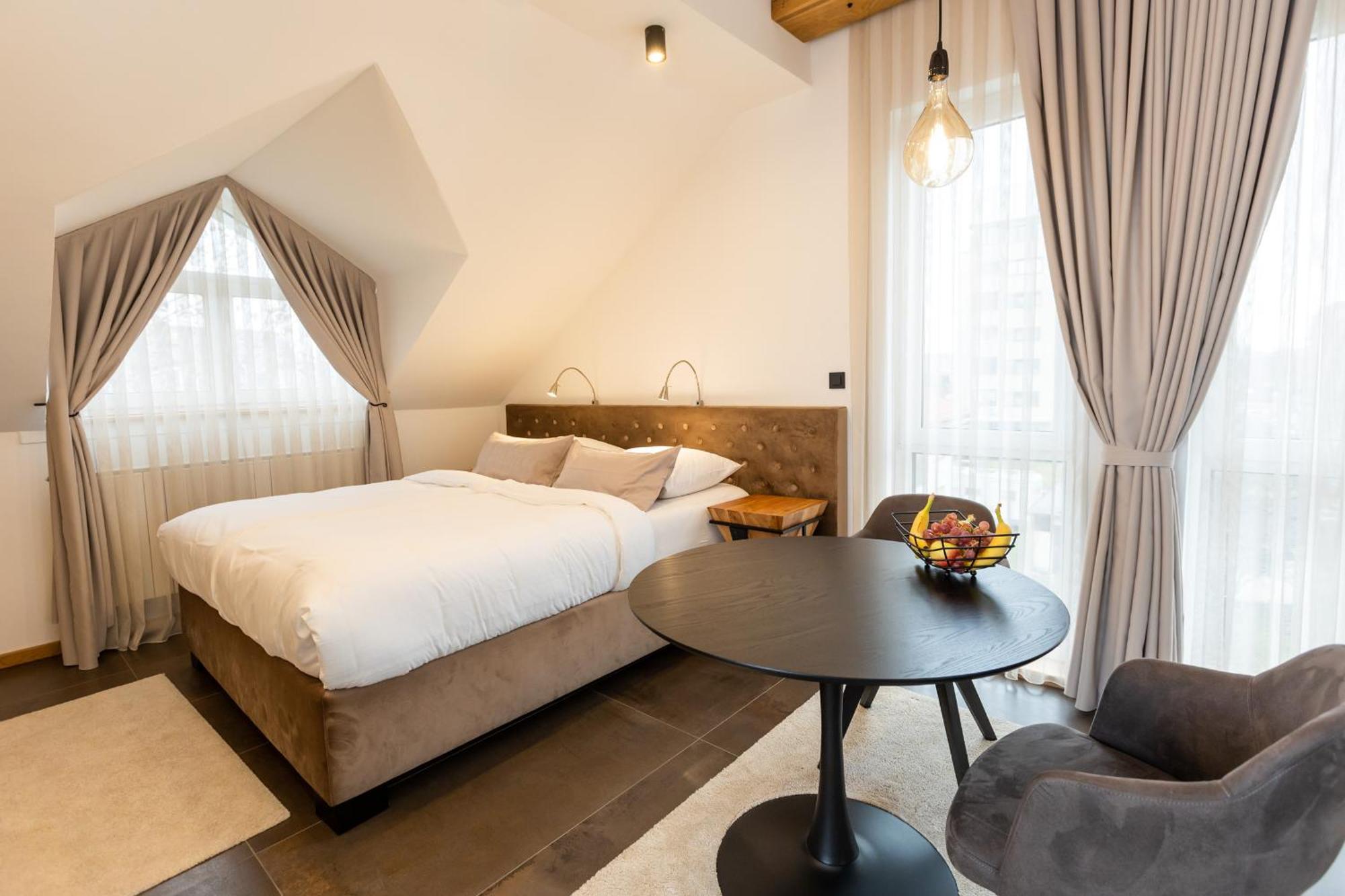 Kavenija Apartmaji - Free Parking Maribor Exteriör bild