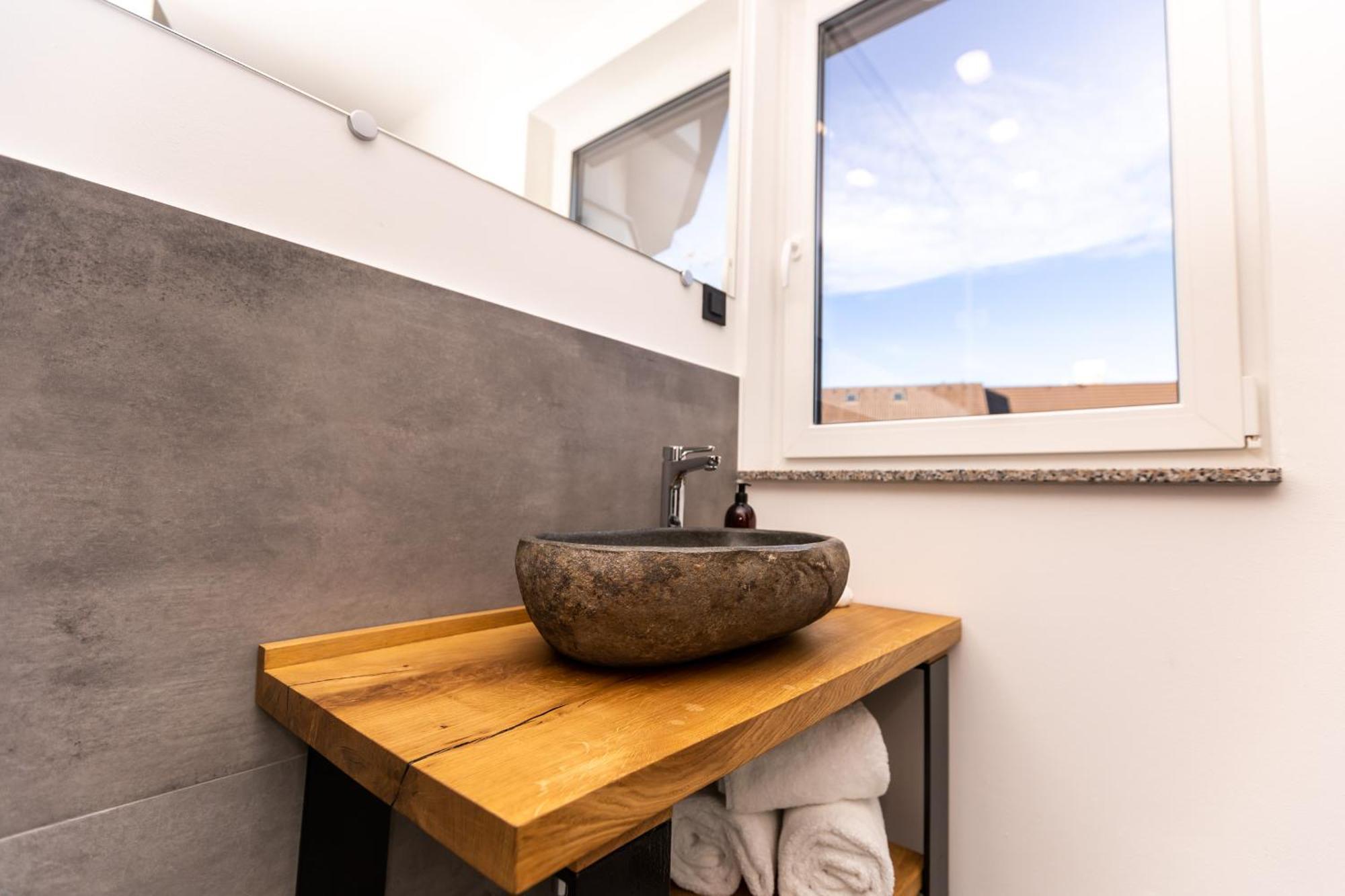 Kavenija Apartmaji - Free Parking Maribor Rum bild